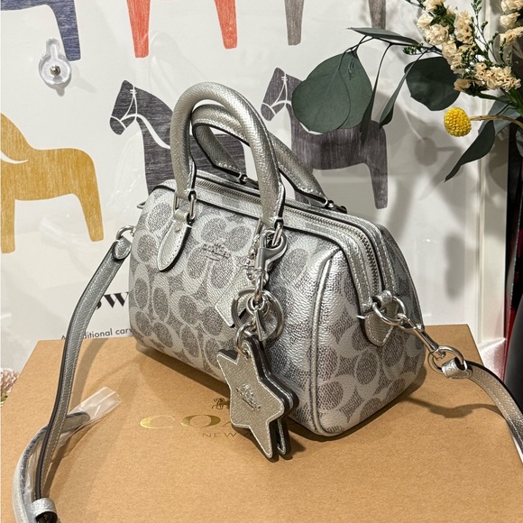 coach Boxed Mini Rowan Crossbody Bag And Mirror Bag Charm Set - Picture 5 of 10